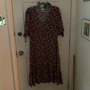 Woman’s V neck flowered print dress XL, multi-colored.
